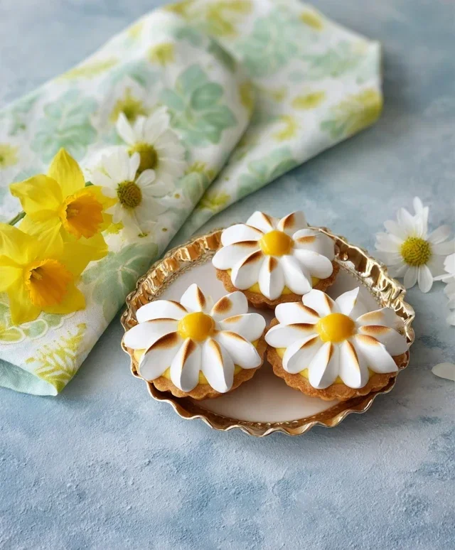 Daisy Lemon Meringue Pies